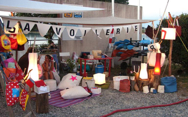 Créations diverses en tissus à voile,  voiles recyclées et chutes d'atelier.